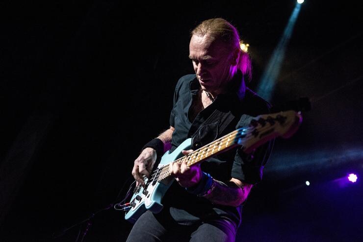 Billy Sheehan - Yamaha - Canada - English