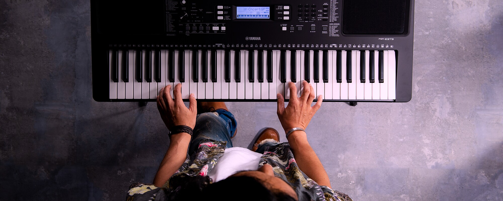 PSR-E373 - Overview - Portable Keyboards - Products - Keyboard