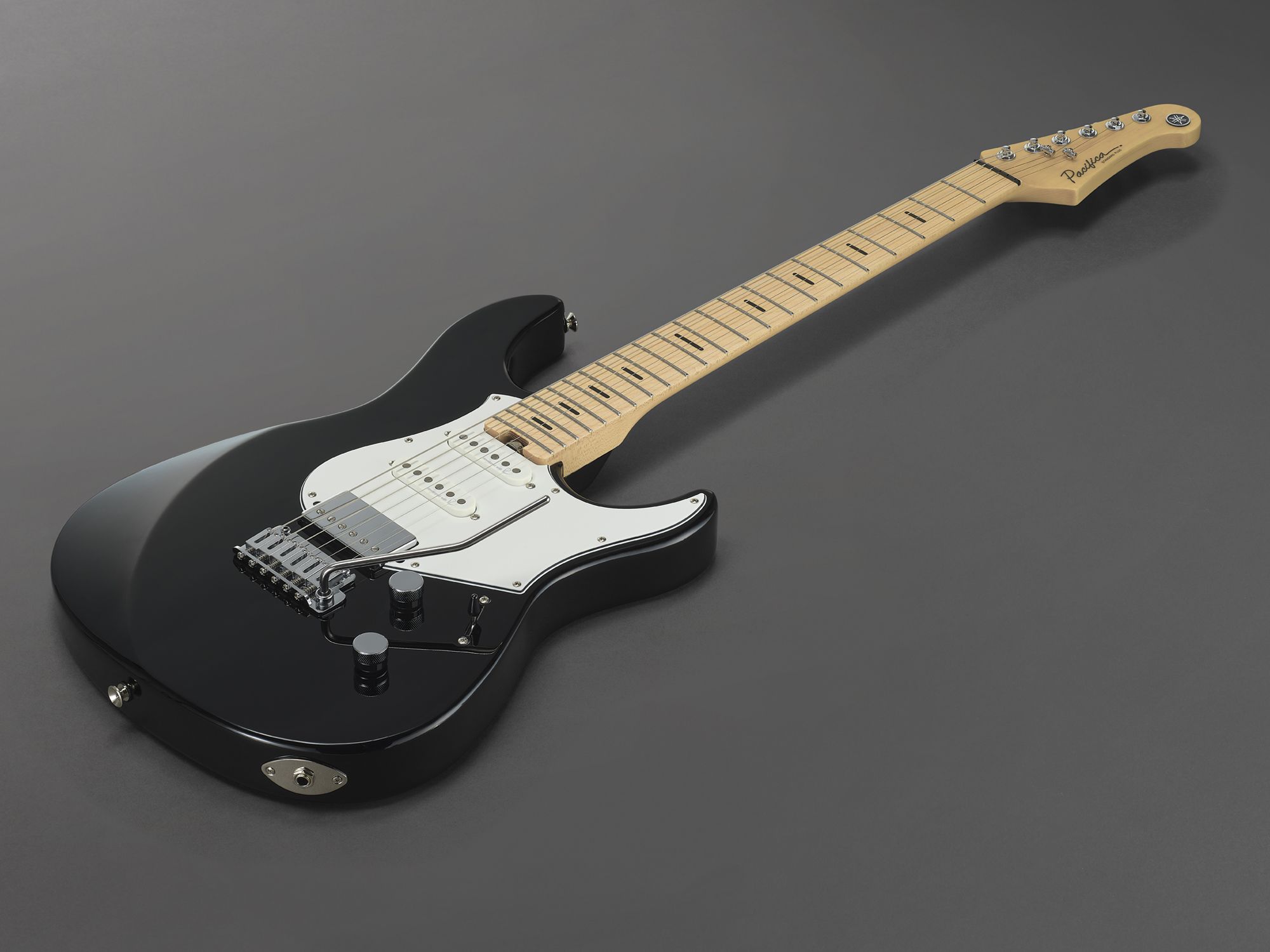 Pacifica - Pacifica Standard Plus - Electric Guitars