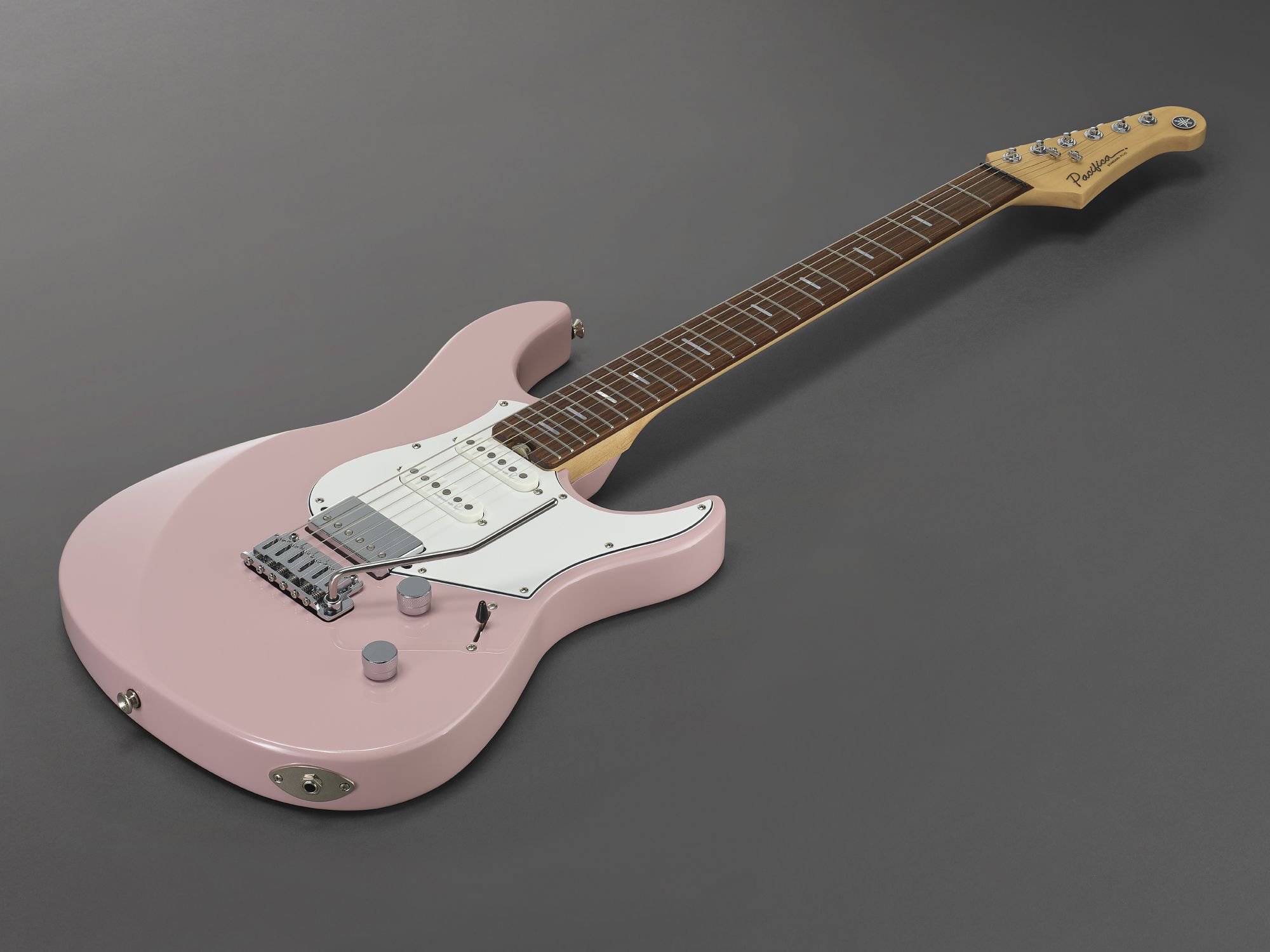 Pacifica - Pacifica Standard Plus - Electric Guitars