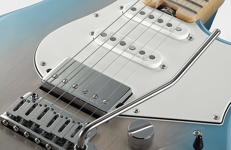Pacifica - Lineup - Electric Guitars - Products - Guitars, Basses