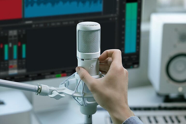 YCM705 - Overview - Microphones - Products - Streaming & Gaming