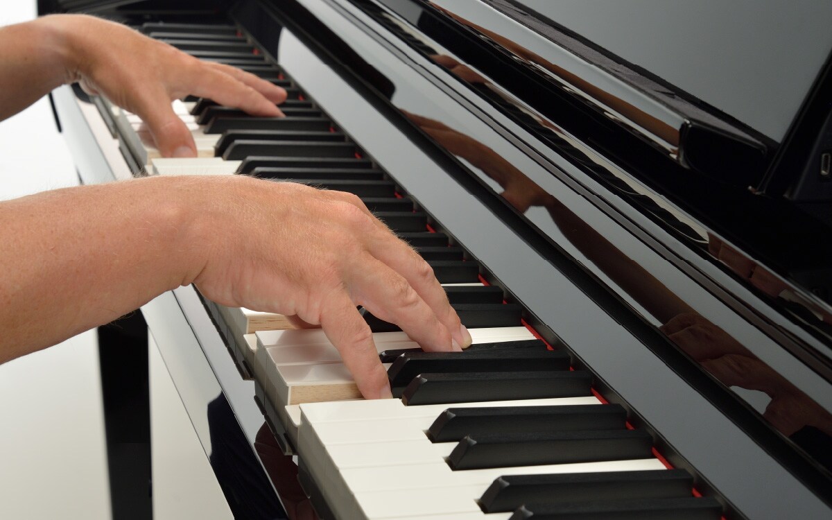 CSP-275 - Overview - Clavinova - Products - Pianos - Yamaha