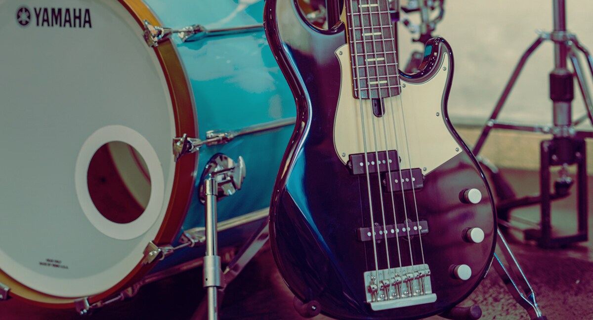 BB Series - Lineup - Electric Basses - Products - Guitars, Basses