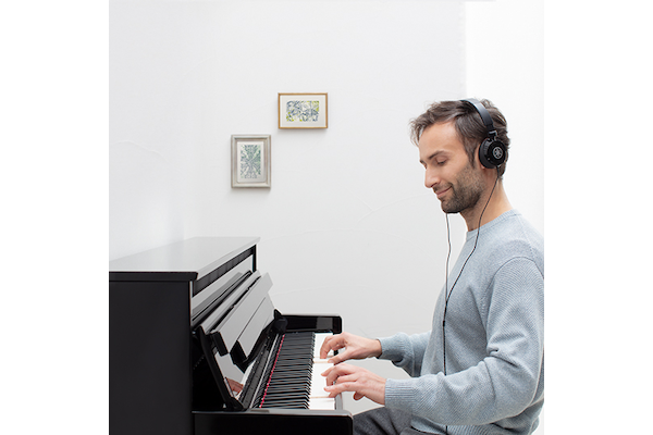 Yamaha Clavinova CLP-725