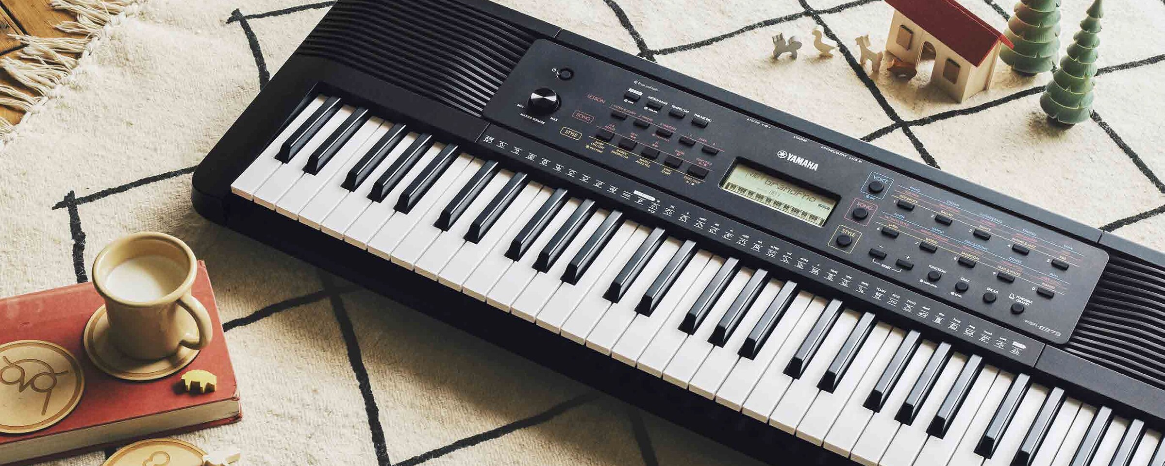 Yamaha PSR-E273 電子キーボード PSR-E273 - Overview - Portable Keyboards - Products - Keyboard