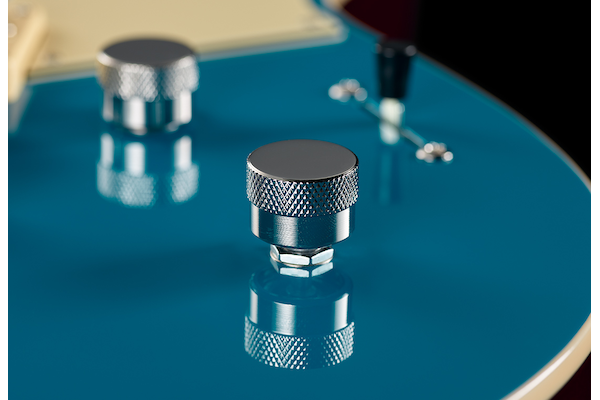 Push/pull tone knob on the Revstar series