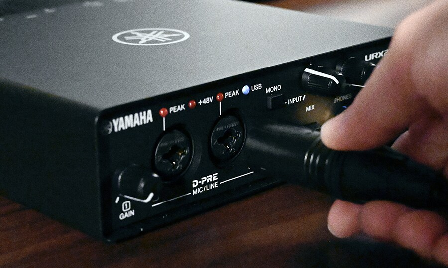URX22C - Overview - URX-C Series - Interfaces - Products - Music