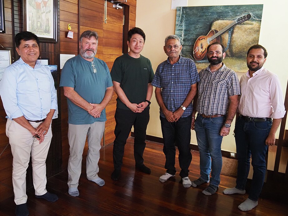 Membres Yamaha et Overseas Traders