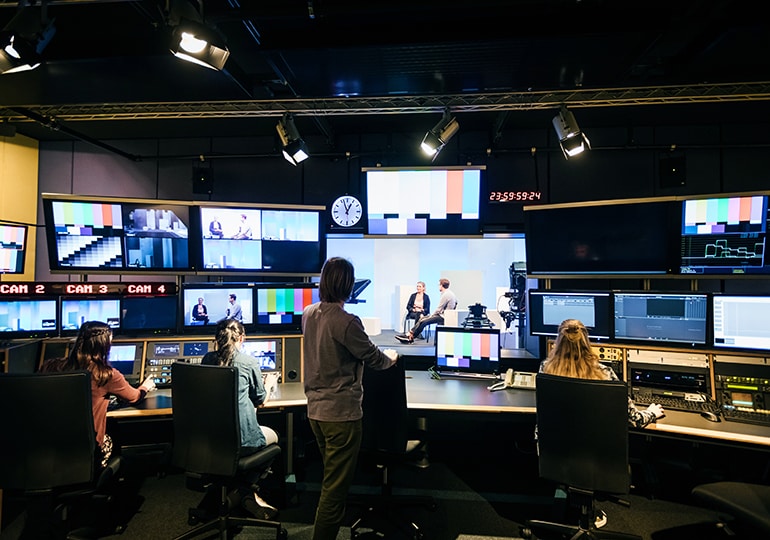 Yamaha Digital Mixing Console DM7: Broadcast