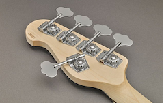 Gros plan sur les syntoniseurs légers Headstock de la BB235