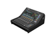 Console de mixage numérique Yamaha DM5 Compact vue de trois quarts gauche