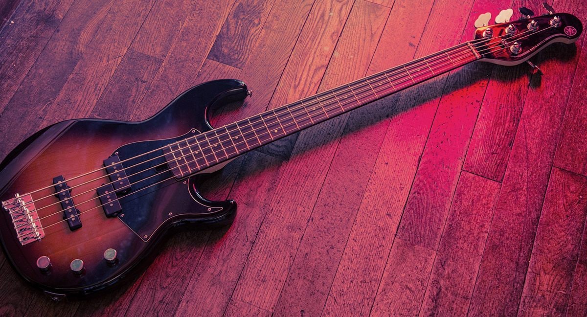 Yamaha BB Series Guitare Basse Électrique 4-Cordes – Noir