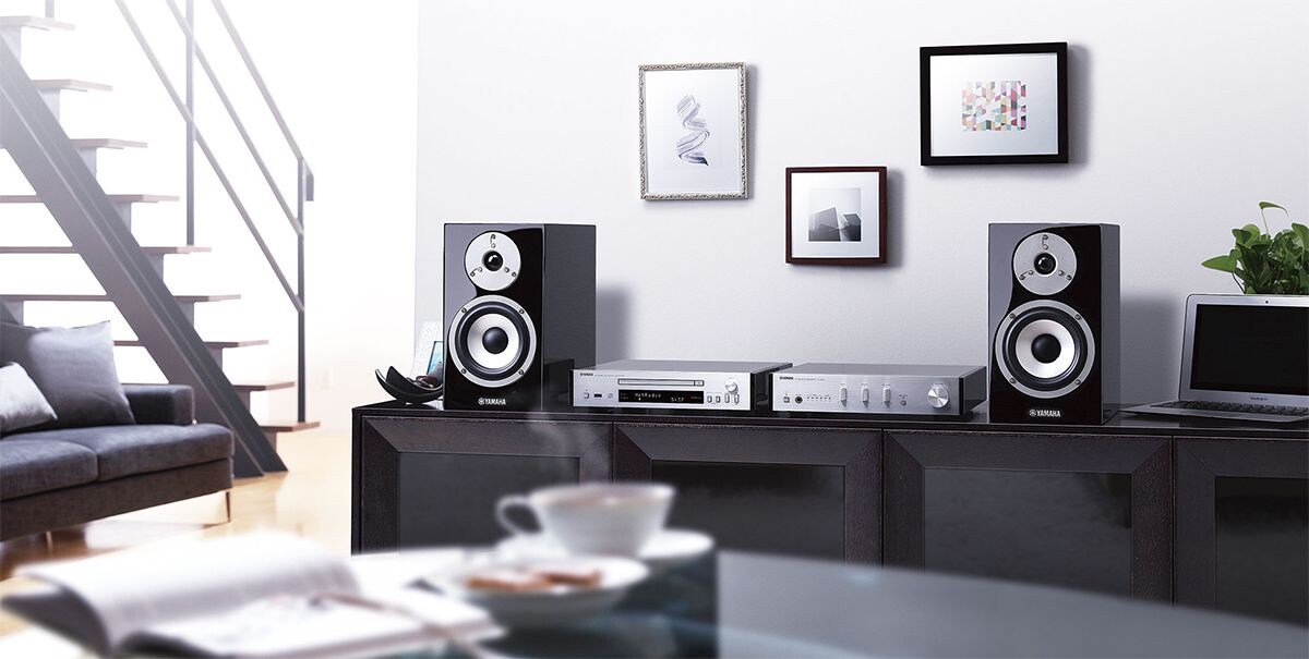 Système HiFi de grande qualité,
pour une expérience musicale riche et luxueuse.