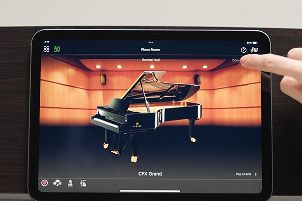 Écran de tablette affichant l'application Smart Pianist en cours d'utilisation